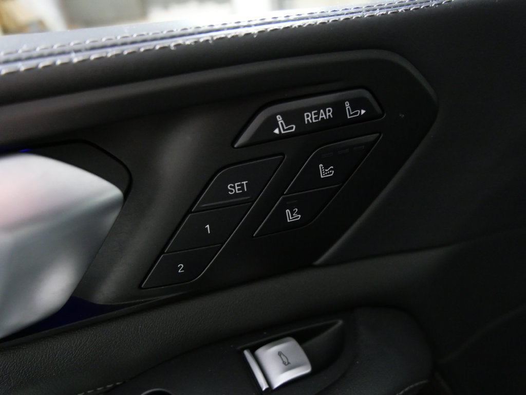 2024 BMW X7 M60i