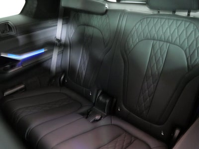 2024 BMW X7 M60i