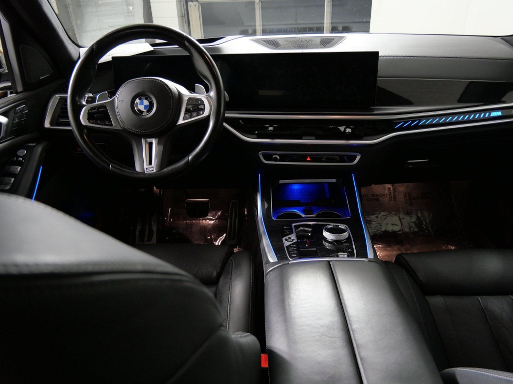 2024 BMW X7 M60i