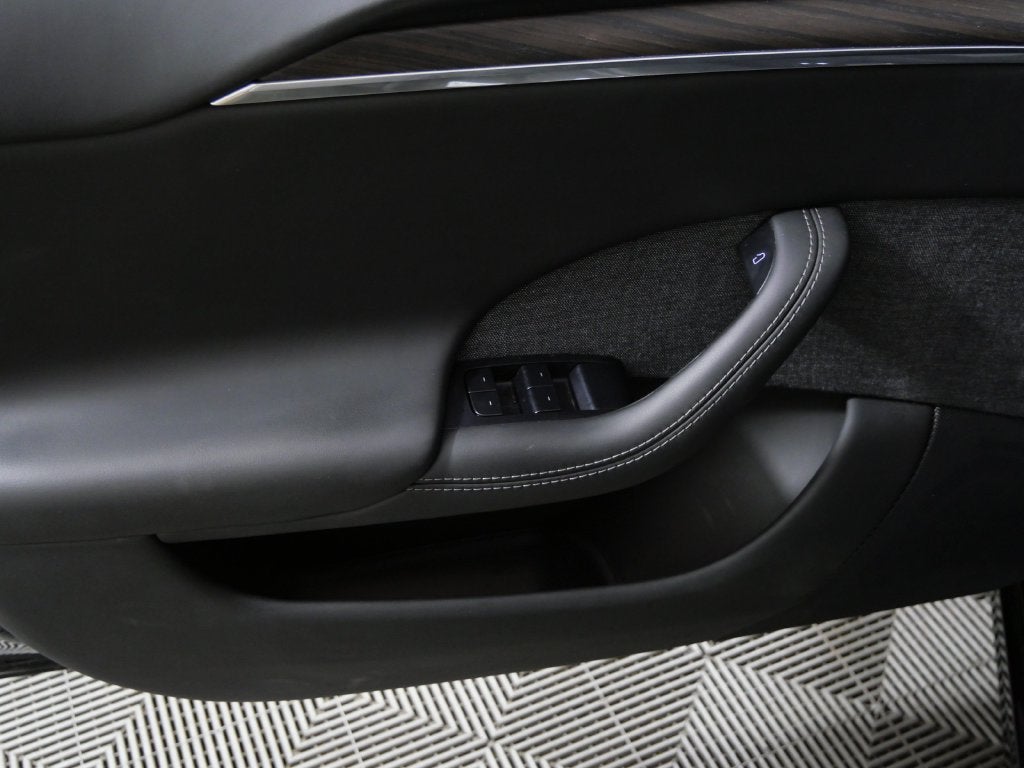 2024 Tesla Model S NA