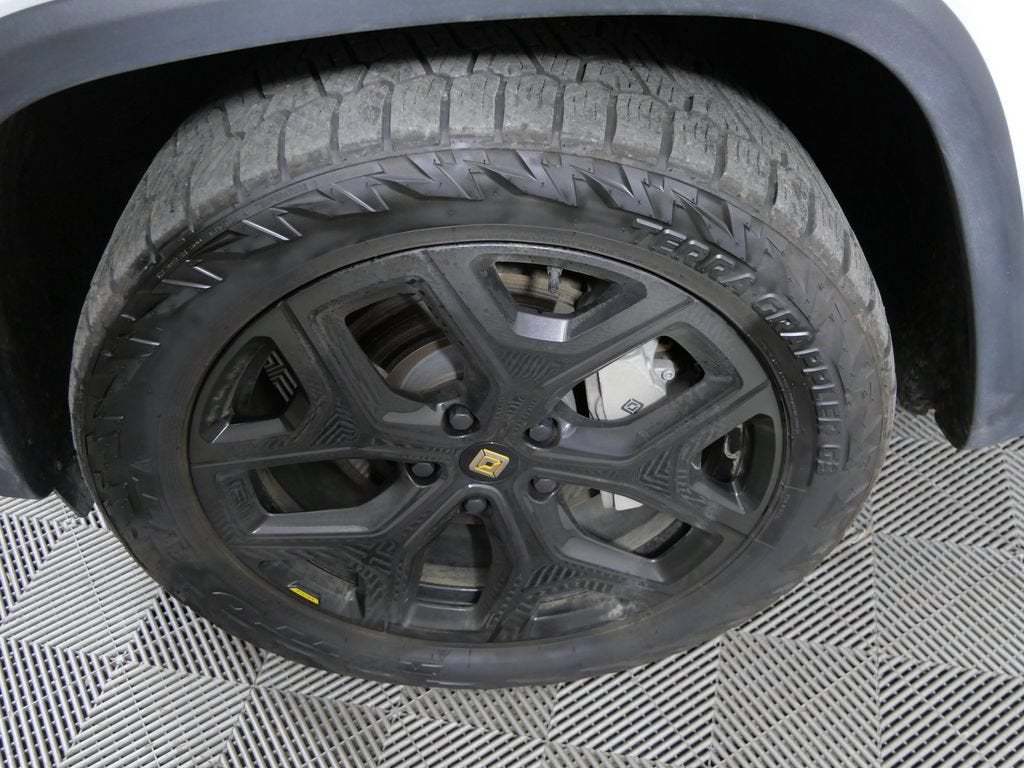 2025 RIVIAN R1T Adventure
