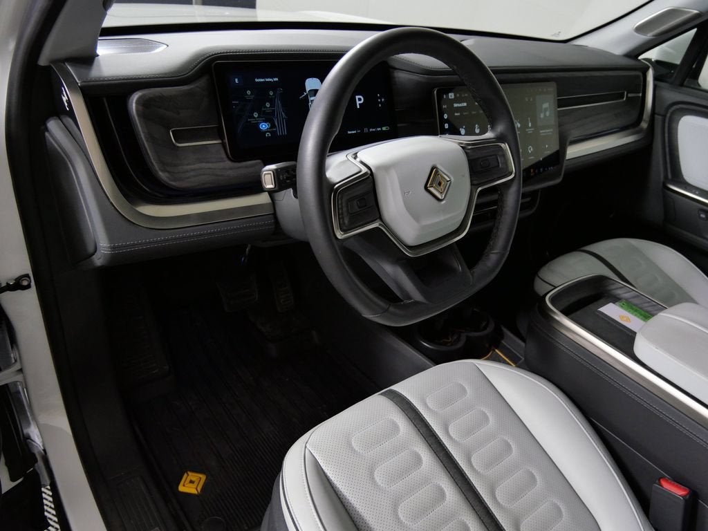2025 RIVIAN R1T Adventure