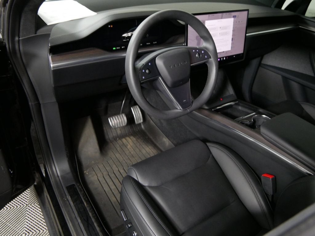 2024 Tesla Model X Long Range