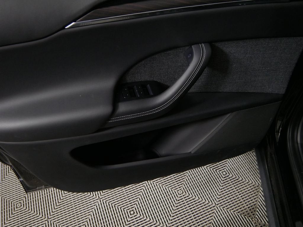 2024 Tesla Model X Long Range