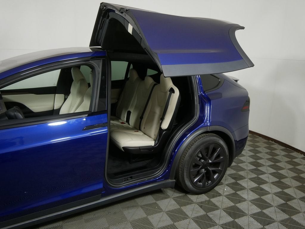 2023 Tesla Model X Standard Range