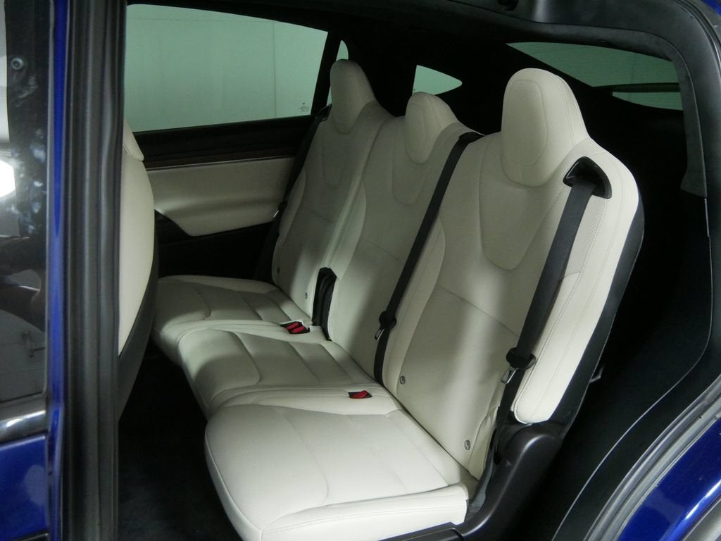 2023 Tesla Model X Standard Range