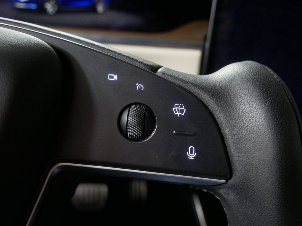 2023 Tesla Model X Standard Range