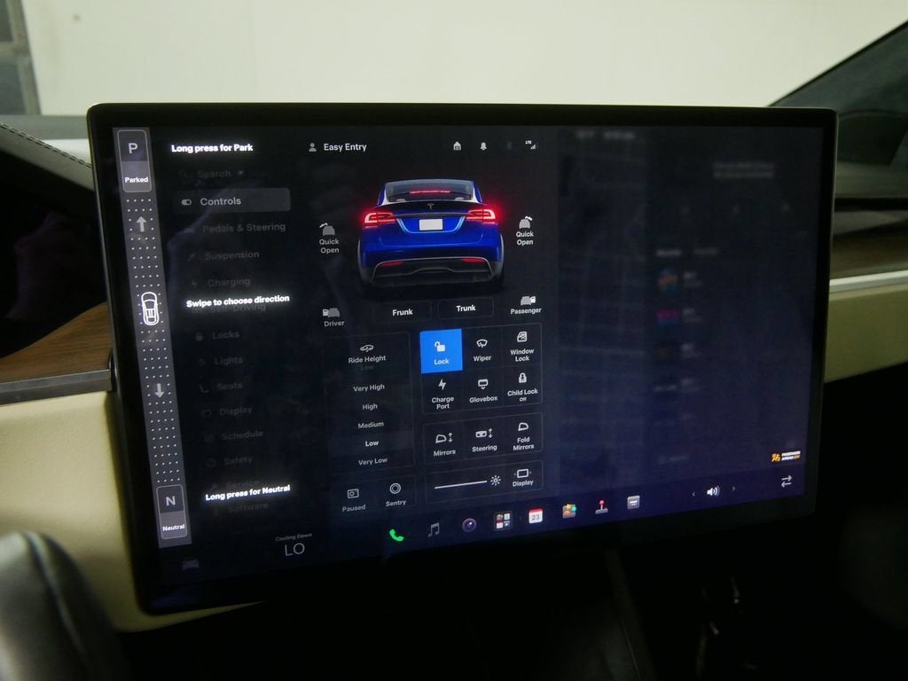 2023 Tesla Model X Standard Range
