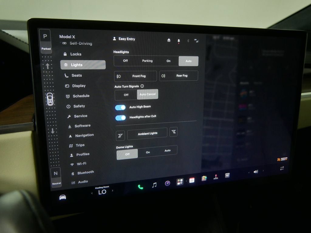 2023 Tesla Model X Standard Range
