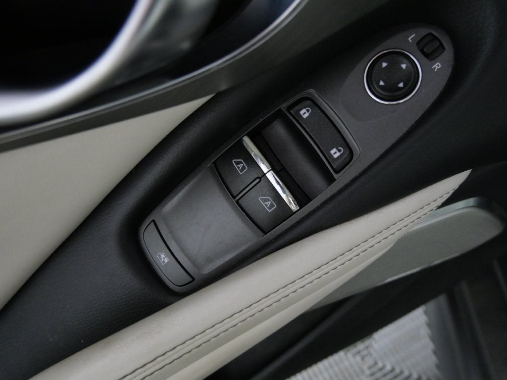 2017 INFINITI Q60 3.0t Premium