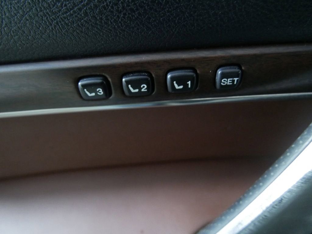 2019 Toyota Land Cruiser V8