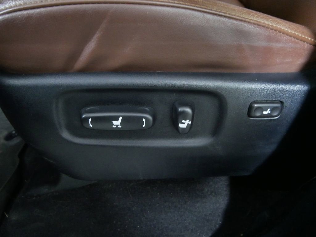 2019 Toyota Land Cruiser V8