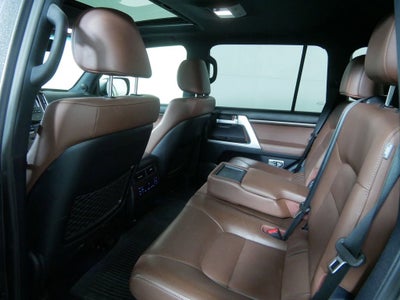 2019 Toyota Land Cruiser V8