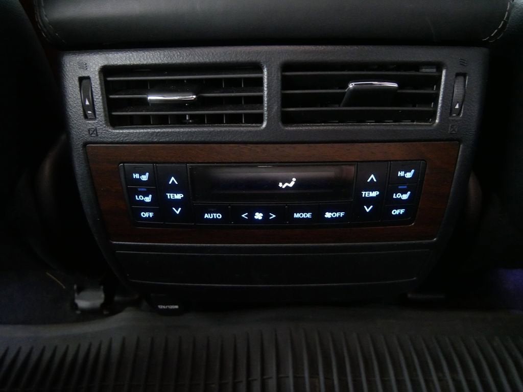 2019 Toyota Land Cruiser V8