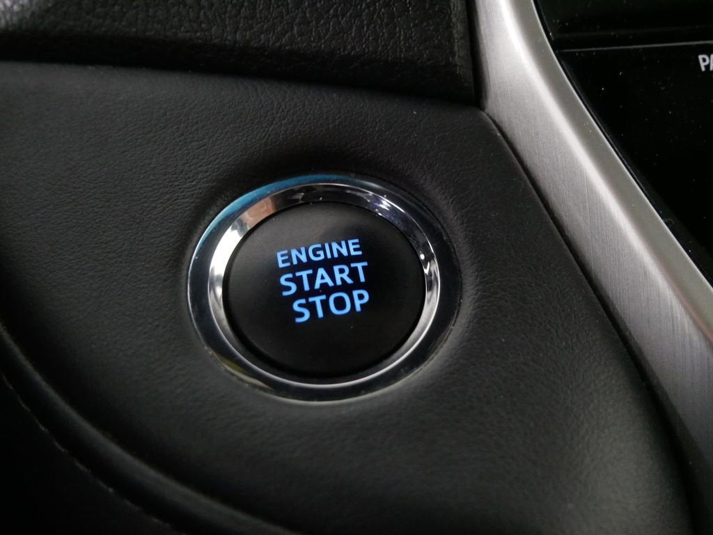 2019 Toyota Land Cruiser V8