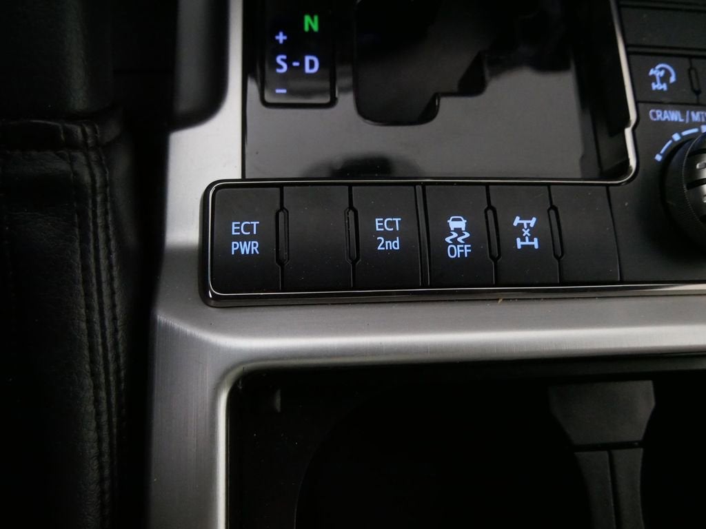 2019 Toyota Land Cruiser V8