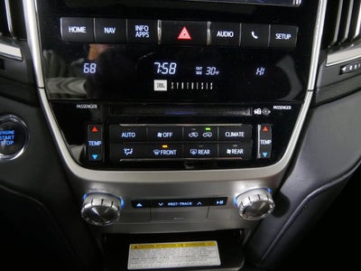 2019 Toyota Land Cruiser V8