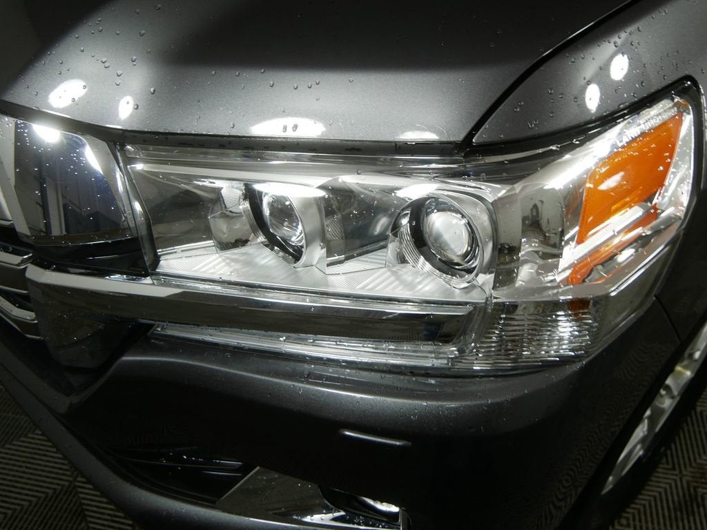 2019 Toyota Land Cruiser V8