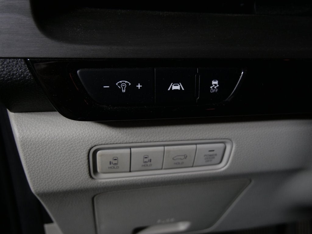 2023 Kia Carnival MPV SX