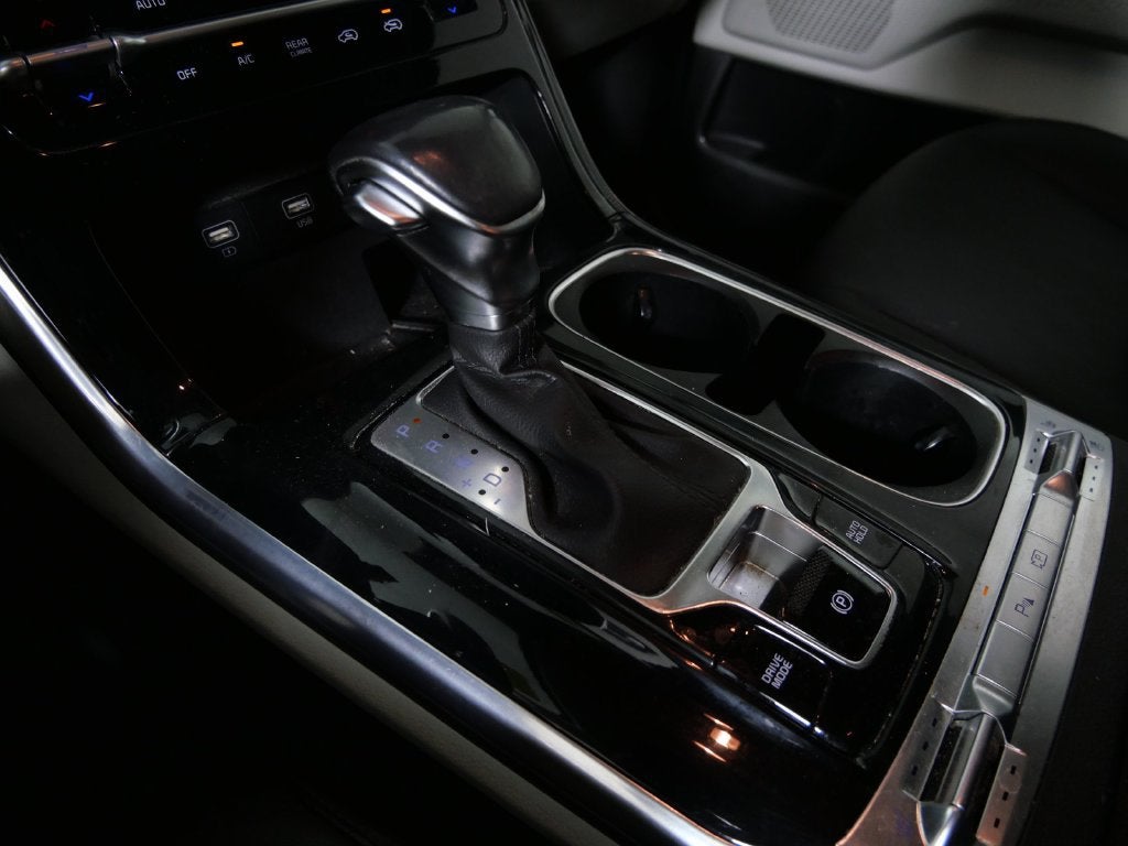 2023 Kia Carnival MPV SX