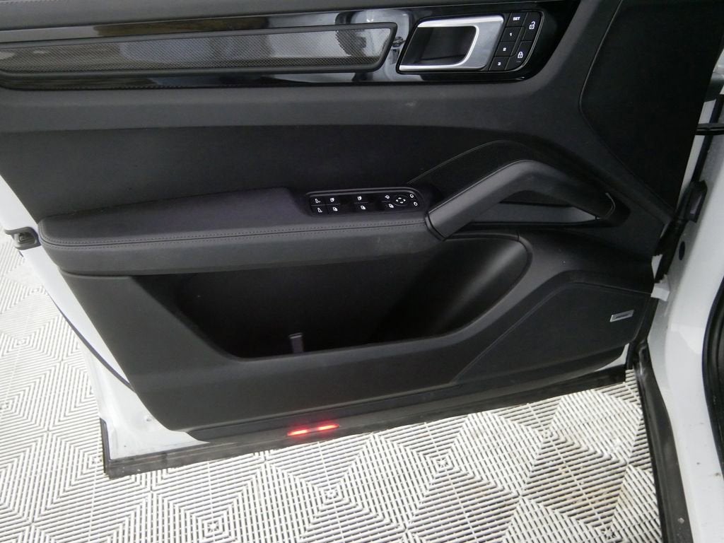 2022 Porsche Cayenne Coupe Turbo GT