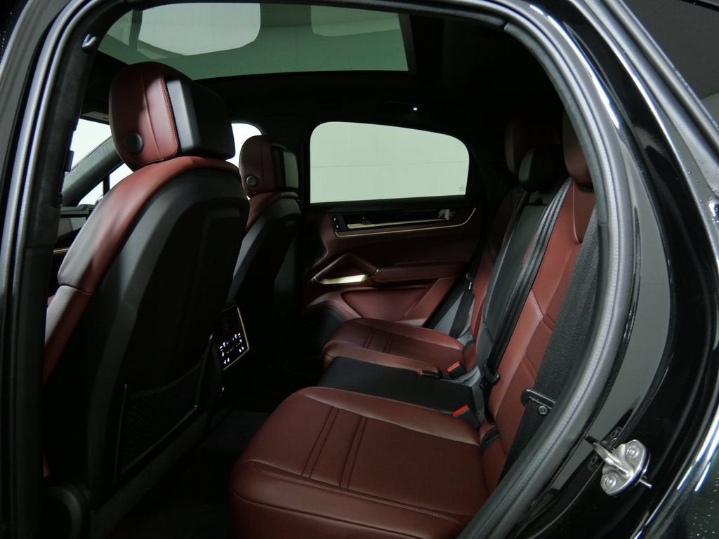 2025 Porsche Cayenne E-Hybrid Coupe S