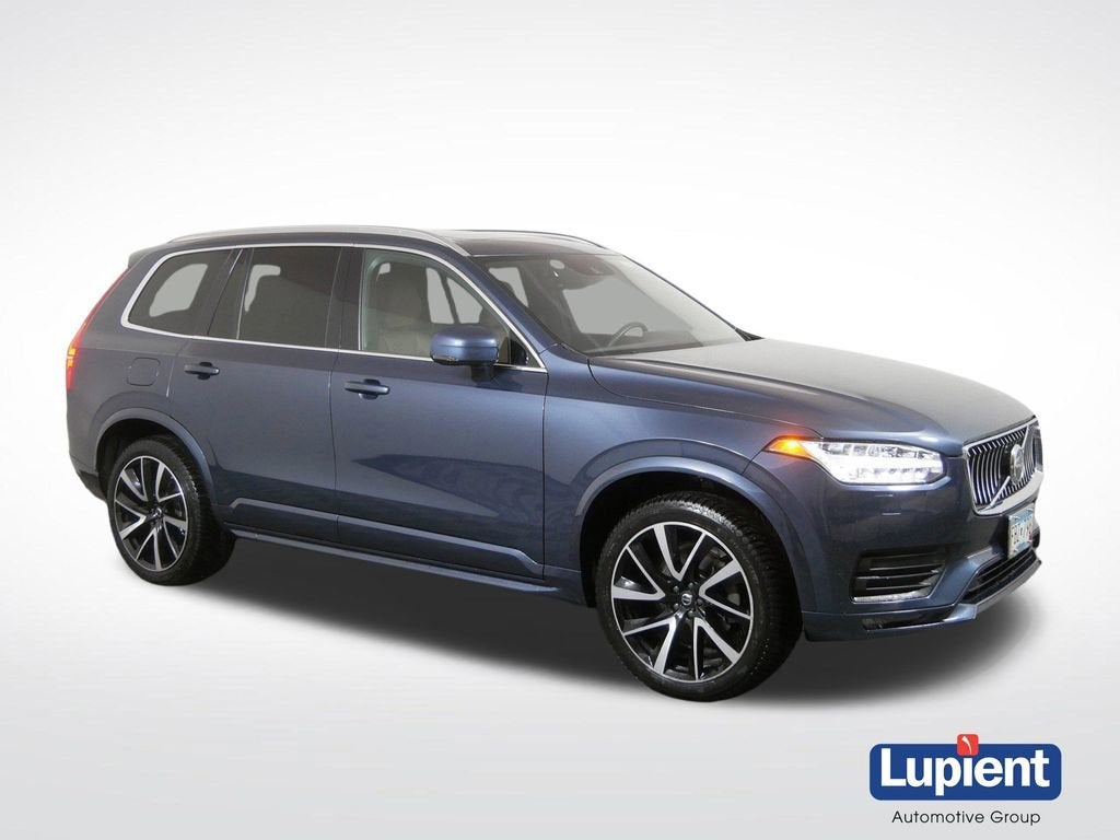2021 Volvo XC90 T6 Momentum AWD's photo