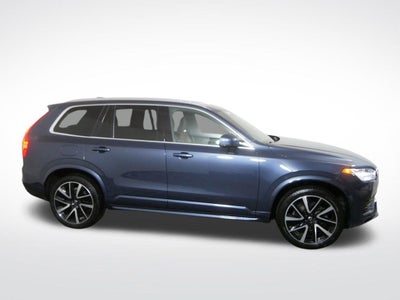 2021 Volvo XC90 T6 Momentum 7 Passenger