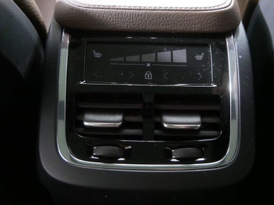2021 Volvo XC90 T6 Momentum 7 Passenger