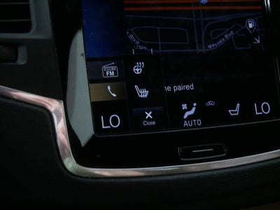 2021 Volvo XC90 T6 Momentum 7 Passenger