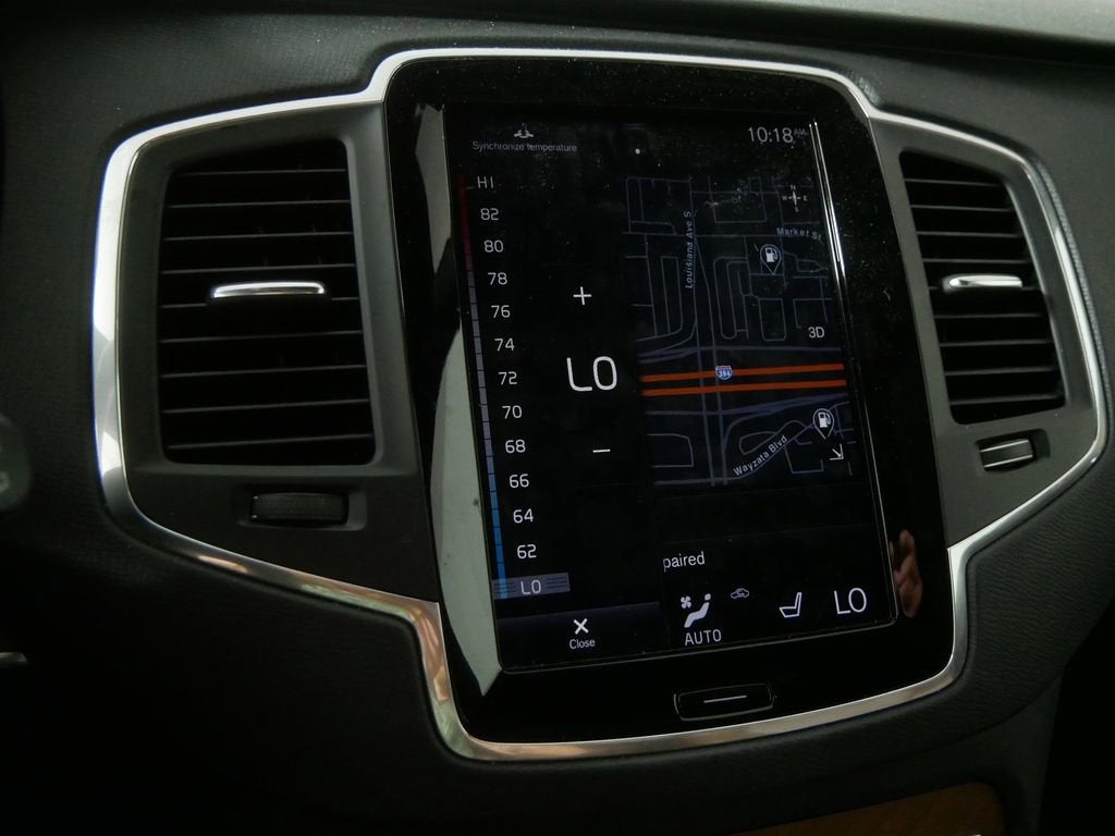 2021 Volvo XC90 T6 Momentum 7 Passenger