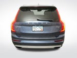 2021 Volvo XC90 T6 Momentum 7 Passenger