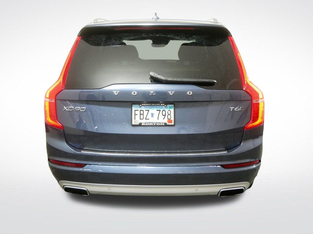 2021 Volvo XC90 T6 Momentum 7 Passenger