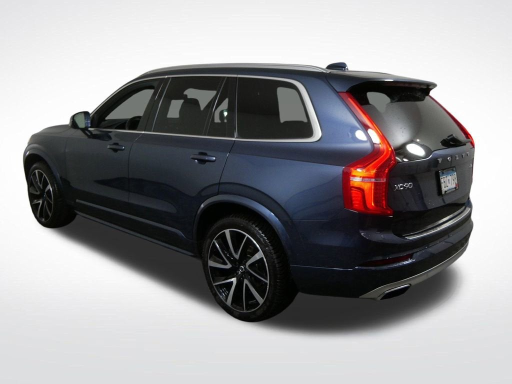 2021 Volvo XC90 T6 Momentum 7 Passenger