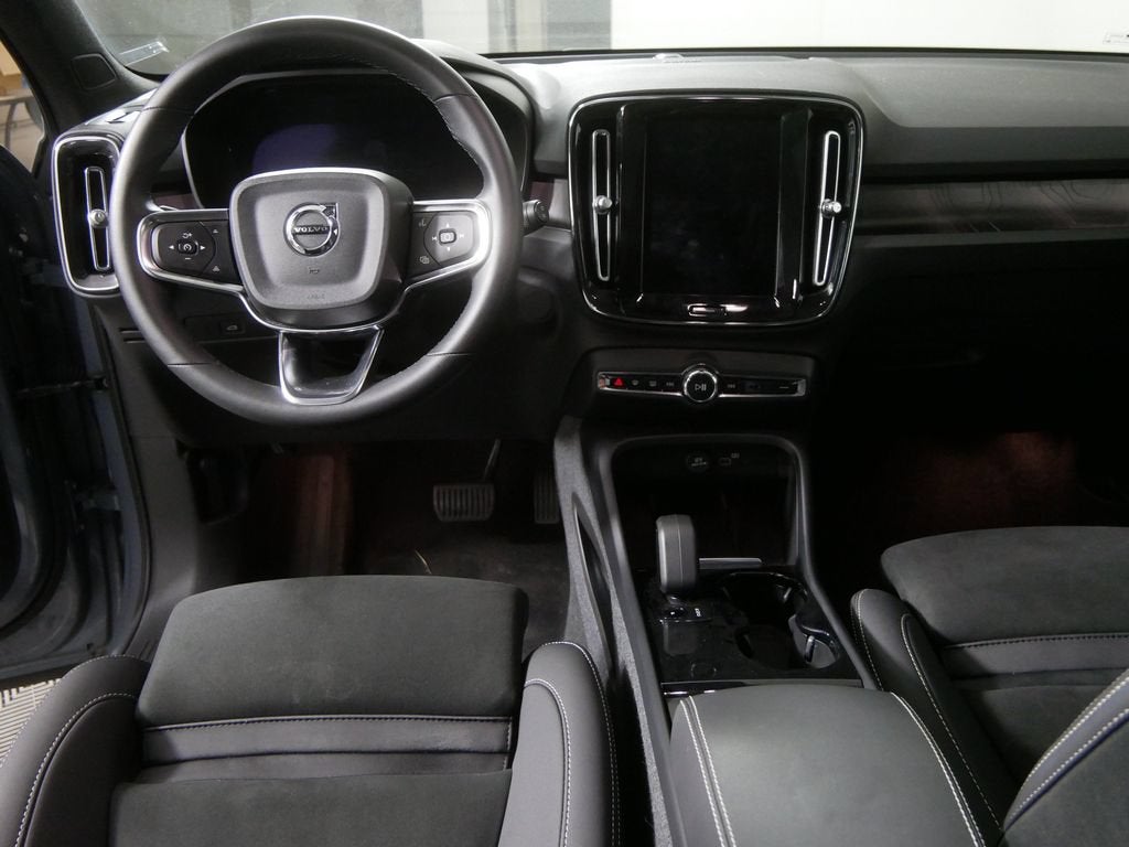 2023 Volvo XC40 Recharge Pure Electric Twin Ultimate