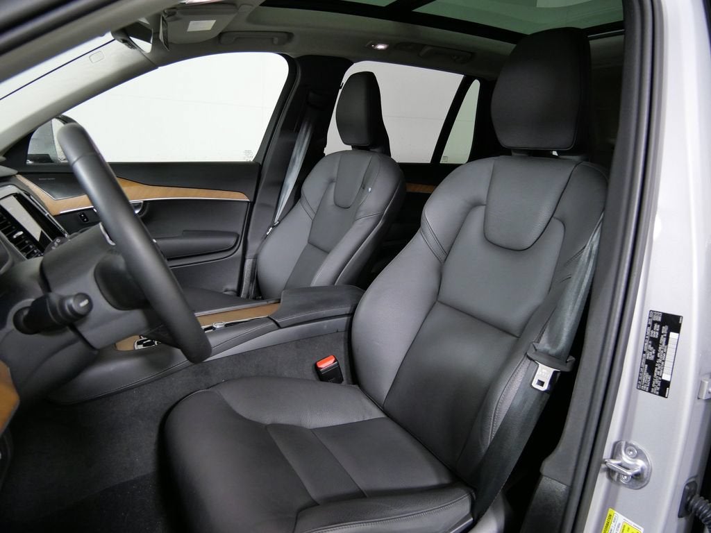 2024 Volvo XC90 Recharge Plug-In Hybrid T8 Plus Bright Theme 7-Seater