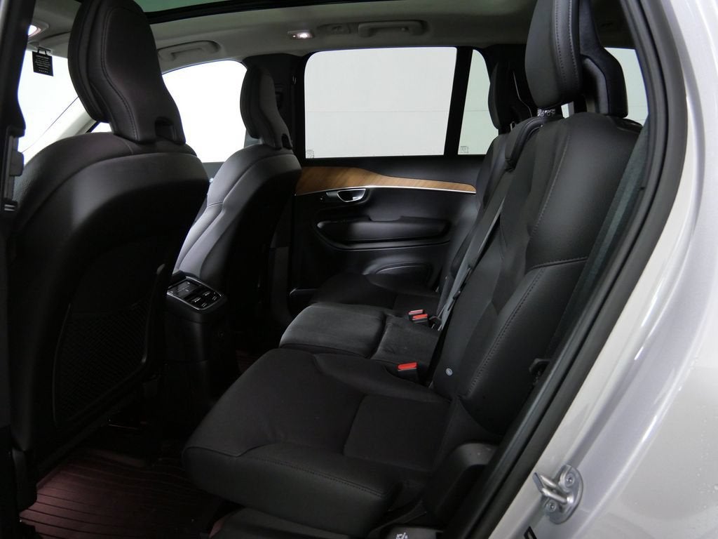 2024 Volvo XC90 Recharge Plug-In Hybrid T8 Plus Bright Theme 7-Seater