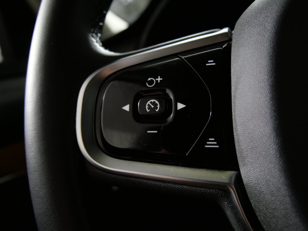 2024 Volvo XC90 Recharge Plug-In Hybrid T8 Plus Bright Theme 7-Seater