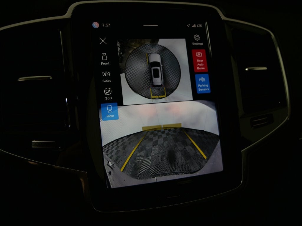 2024 Volvo XC90 Recharge Plug-In Hybrid T8 Plus Bright Theme 7-Seater