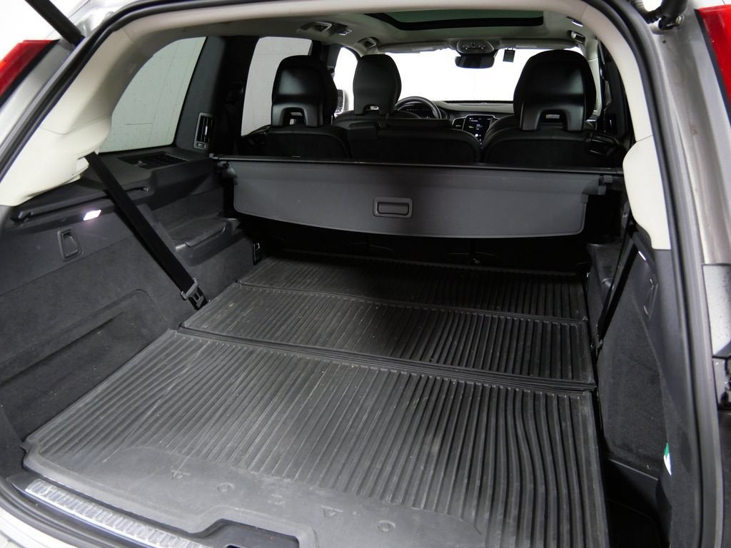 2024 Volvo XC90 Recharge Plug-In Hybrid T8 Plus Bright Theme 7-Seater