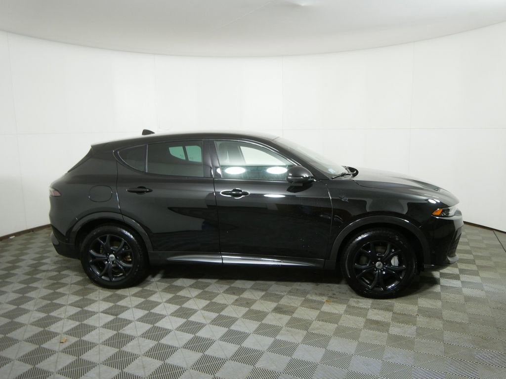 Used 2024 Dodge Hornet R/T with VIN ZACPDFCW0R3A17966 for sale in Golden Valley, Minnesota