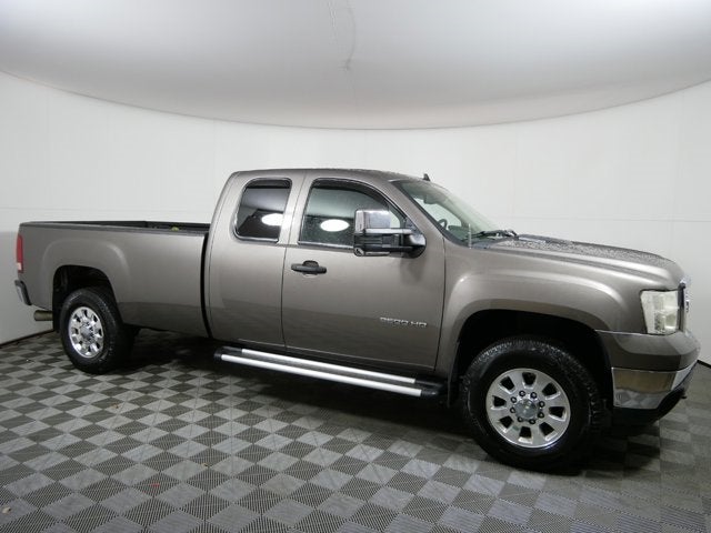Used 2013 GMC Sierra 2500HD SLE with VIN 1GT220C89DZ295931 for sale in Golden Valley, Minnesota